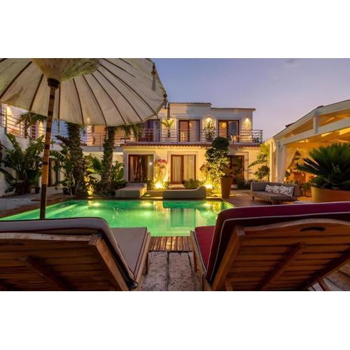 777 Alaçatı Adults only