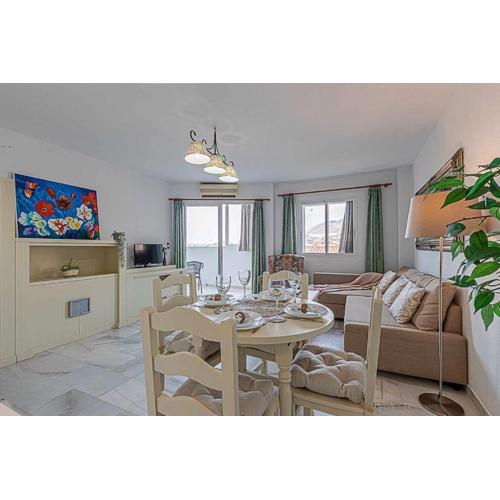 797 Holiday Rentals - Amplio piso para 4 en el centro de arroyo de la miel