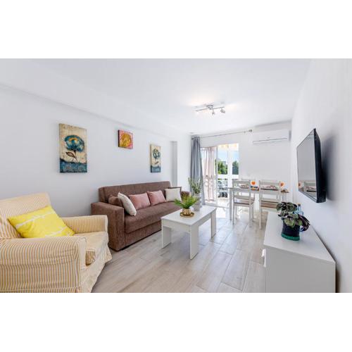 797 Holiday Rentals - Apartamento para 3 en Piscis con piscinas