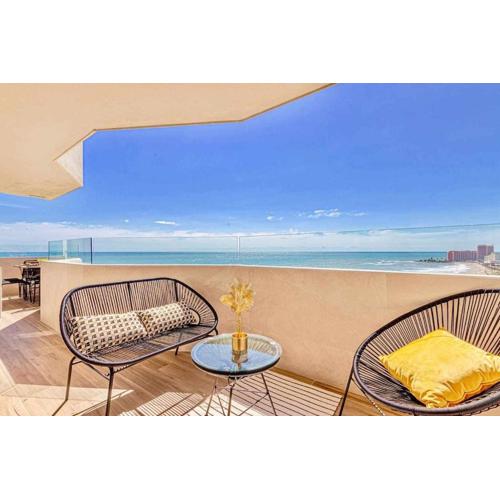797 Holiday Rentals - Benalbeach- Moderno piso para 5 con vistas al mar