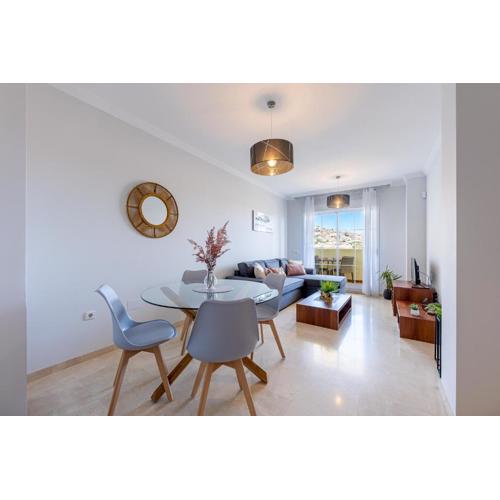 797 HOLIDAY RENTALS - Piso en arenal con vista al golf y mar