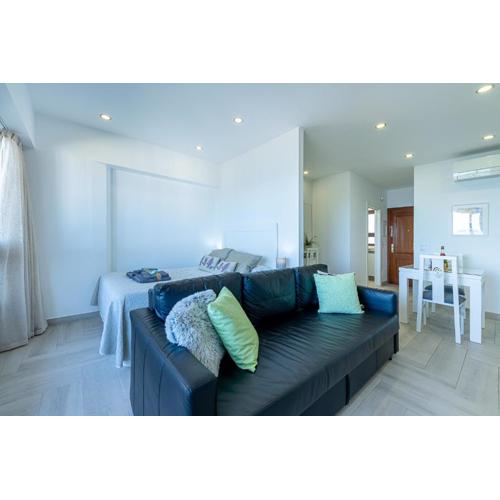 797 HOLIDAY RENTALS - Renovado apartamento con hermosas vistas