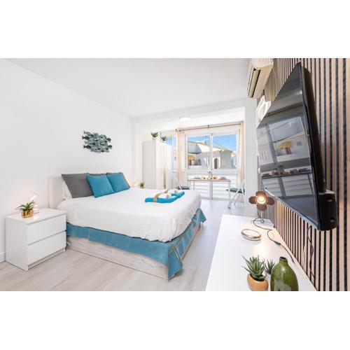 797 Holiday Rentals - Studio in Benalmadena close to Beach