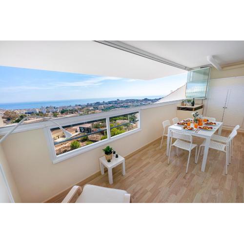 797 HOLIDAY RENTALS- Espectacular piso para 6 con vistas al mar