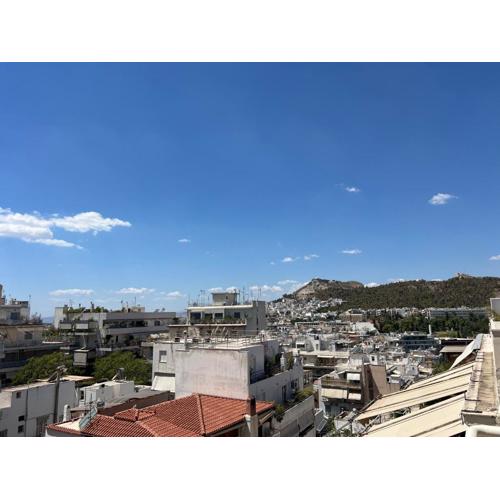 7th floor Megaro Mousikis airport metro line