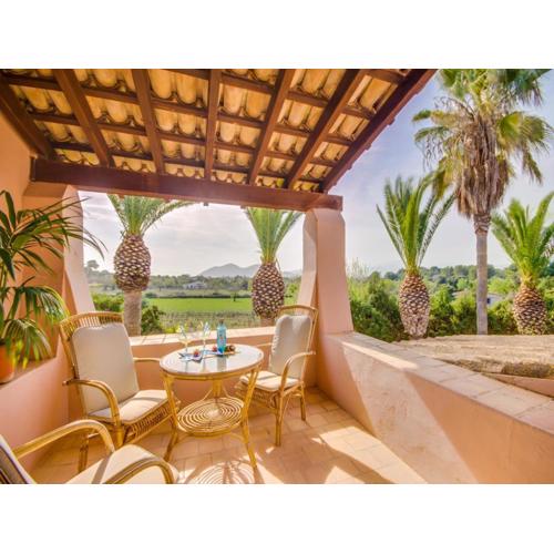 9 person country house in Alcudia