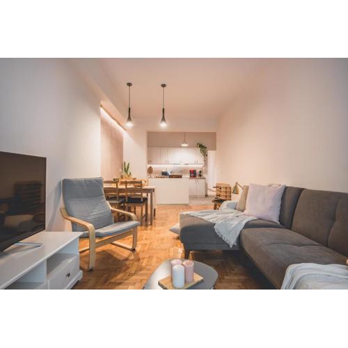 90m2 Luxury Apartment in the Heart of Athens - Living Stone Sunstone