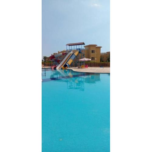 قريه اكواريوس العين السخنه