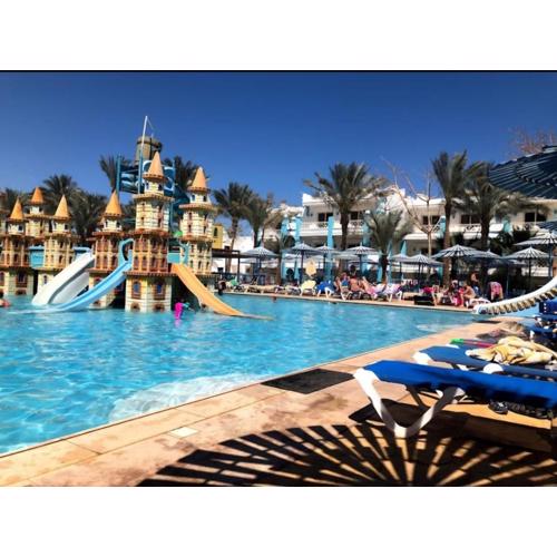 قرية ميراج باي