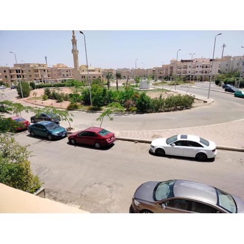 مدينه الشيخ زايد الحي الثامن المجاوره الرابعه