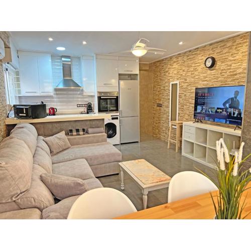 A 150 metros del Mar, Parking Gratis, AC