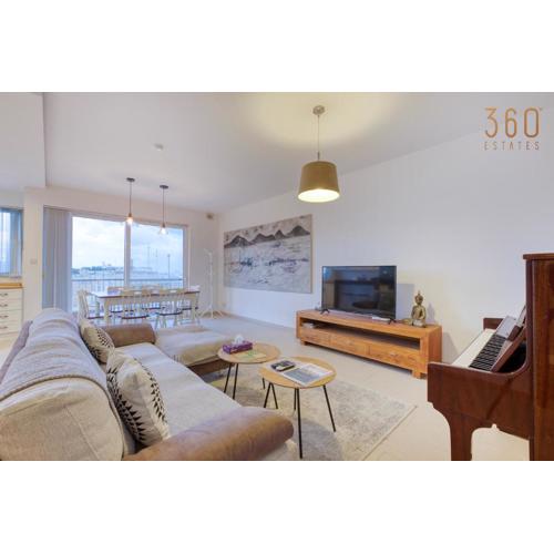 A beautiful spacious home in a picaresque location by 360 Estates