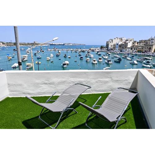 A Cosy Nest Overlooking The Sea - Happy Rentals