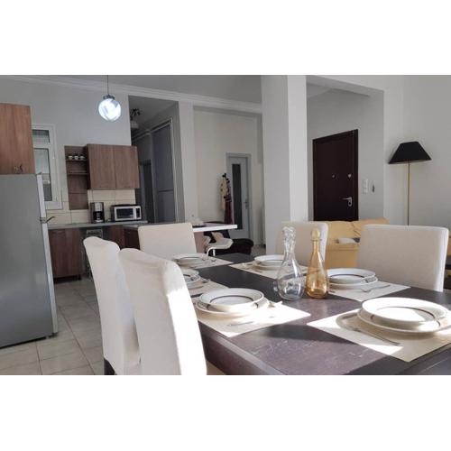 A Great Stay at a Comfortable Large Apartment