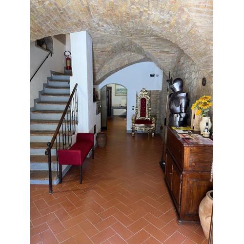 A La Casa Dei Potenti