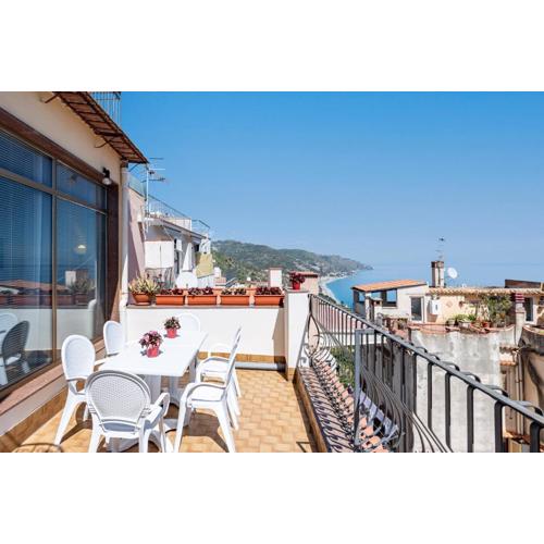 A Look of Taormina Apartments - a Few Steps from the Center