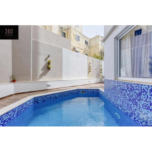 A lovely 4BR home with private POOL & BBQ by 360 Estates