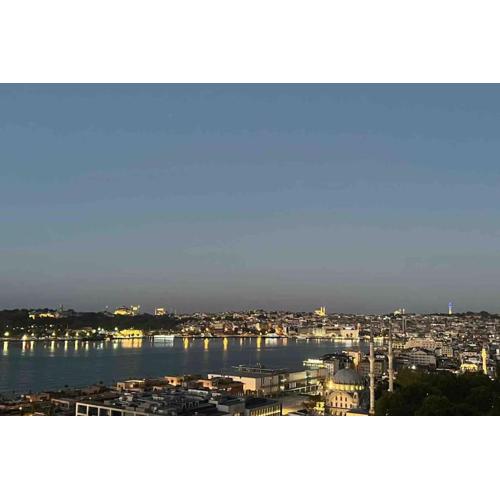 A Million Dollar View In the Heart of the City