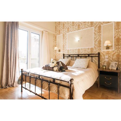 A Modern Antique Central 3 Bedroom Simple Apartment near to Acropolis