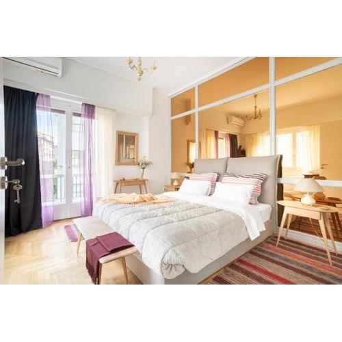 A Short Walk to Syntagma and Plaka by Athenian Homes