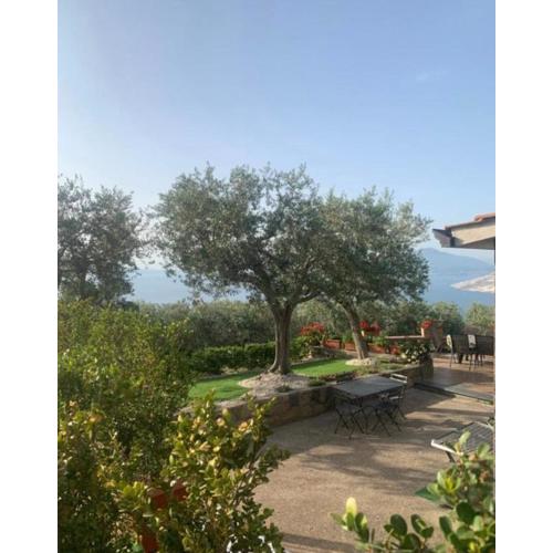 A Sorrento B&B,relaxing location with Seaview