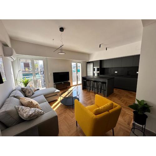 A18 Just renovated 3BD Luxury