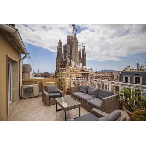 A1mar1023 Breathtaking rooftop in Sagrada Familia