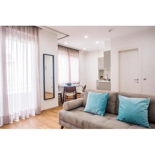A23 Premium suite with balcony near Parthenon