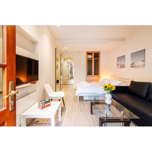 A36 Gateway to Plaka 400m 2 Syntagma Sunny patio