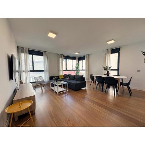 A484B Luxury by Wave Properties