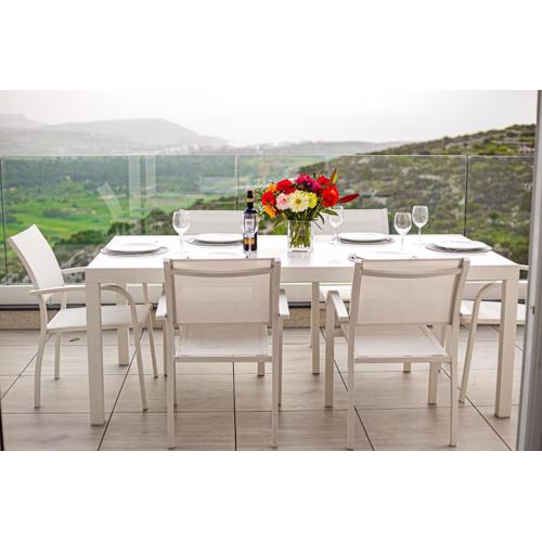A52 - Apartment with Sea and Country Views