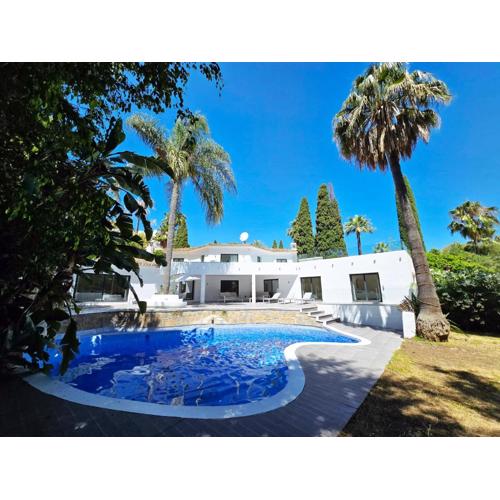 AA Guest - Jardines de Generalife Luxury Eco Villa with Private Pool