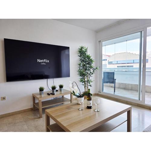 AA Guest - La Marina Sea Views Eco Apartment