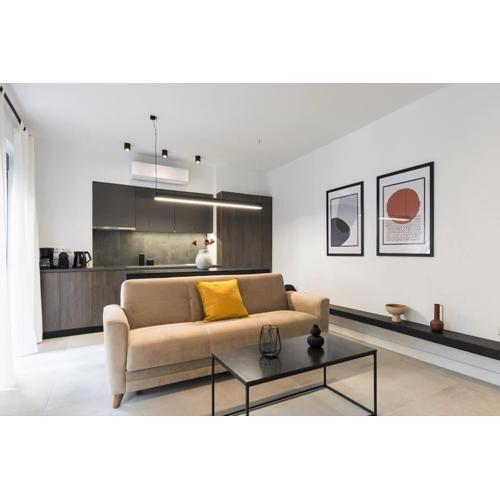 Academy Elegant Apartment #101