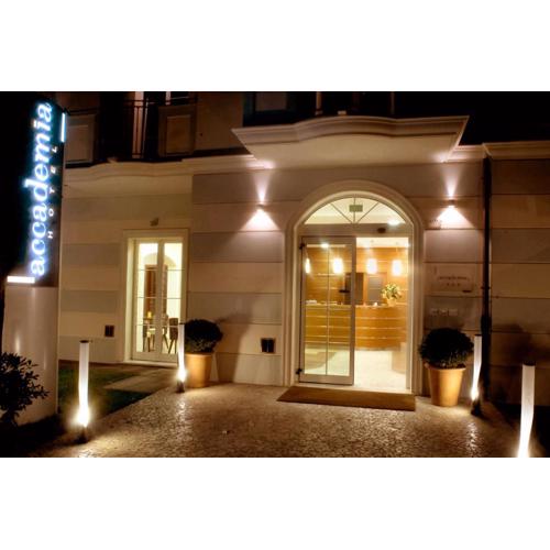Accademia Hotel