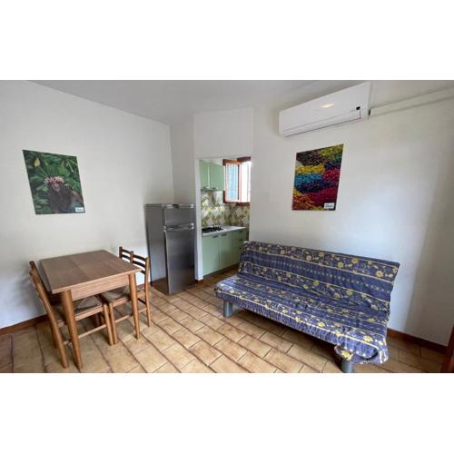 Accommodation with shared garden close to the sea