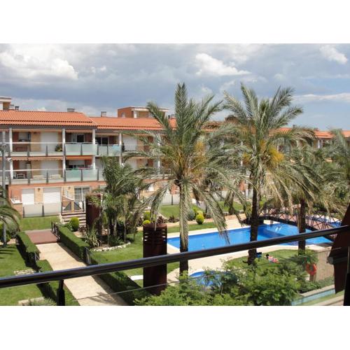 Acogedor apartamento con piscina en Vilafortuny, Cambrils