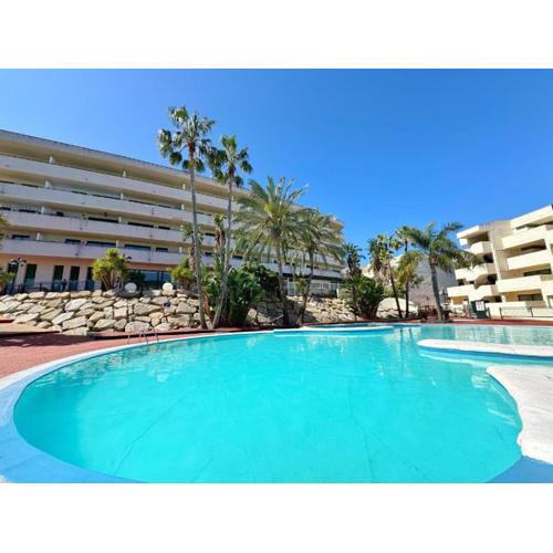 ACOGEDOR APARTAMENTO CON VISTAS PISCINA
