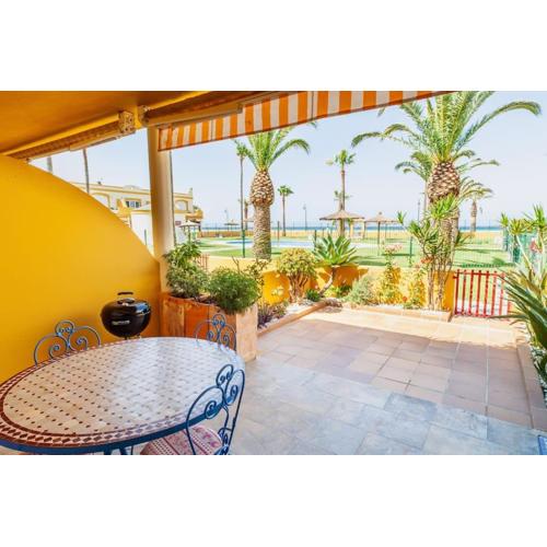Acogedor Apartamento en primera línea de playa