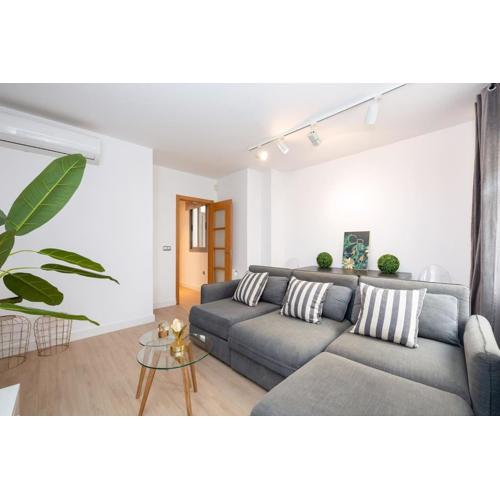Acogedor apartamento pleno centro de Granada y PARKING