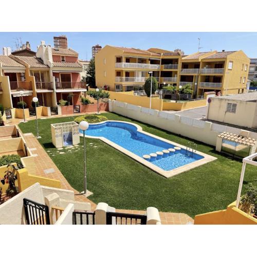 Acogedora casa a 100m de la playa
