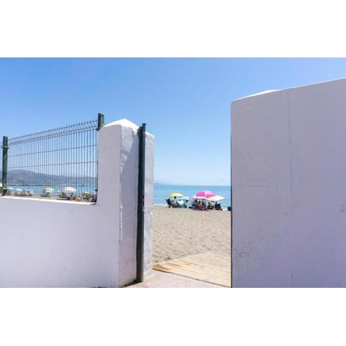 Acogedora casa junto al mar ,cerca del centro urbano