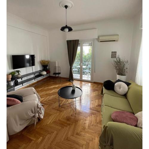 Acropolis 80m2 Friends&Family OliveHome