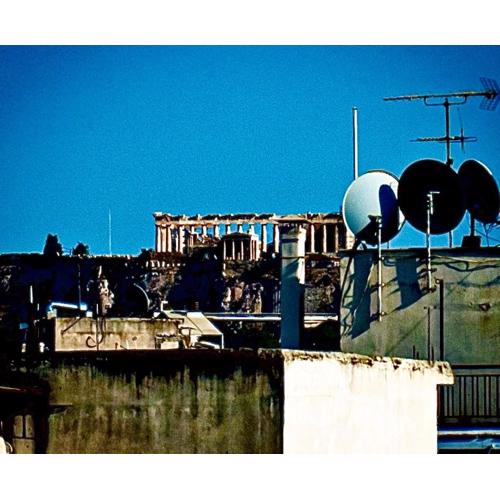 ACROPOLIS CASA Historic Centre Top Floor Elegant Stylish Retreat 150m to Metro