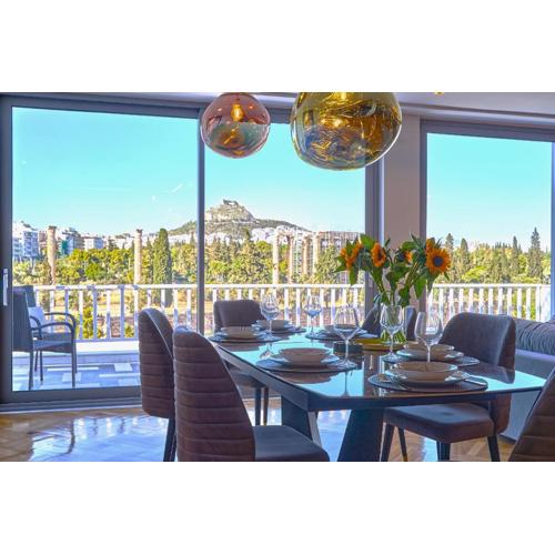 Acropolis Compass Residence