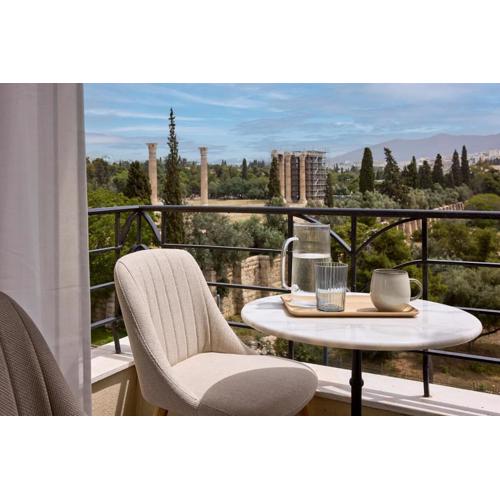 Acropolis Eclectic Residence