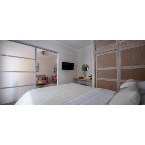 Acropolis Exclusive Studio
