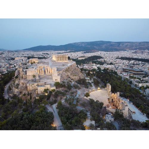 Acropolis Heart 2 Bdr with 2 attached bathrooms next to the site