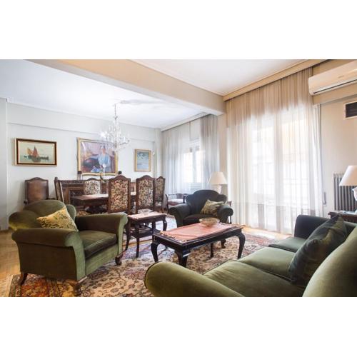 Acropolis Metro Station- Great Located Flat 125m2