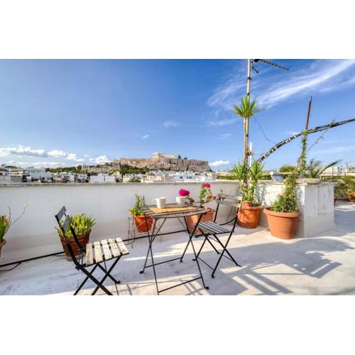 Acropolis Penthouse with 50mbps WIFI